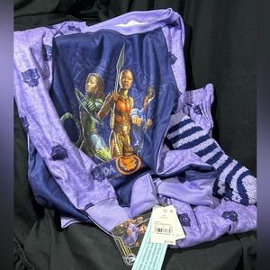 NWT Black Panther Wakanda Forever Girls 3-piece Pajama set w/ slippers